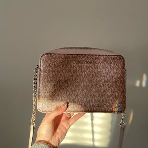 Michael Kors Crossbody Purse